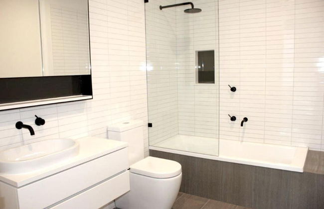 Peaceful 3 BDR in the Heart of Carlton - Photo 6