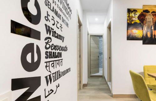 LUJO Parking, Proyector, Maquinita y Patinetes - Foto 13