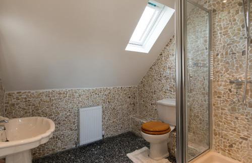 Hillend Farm House - Photo 20