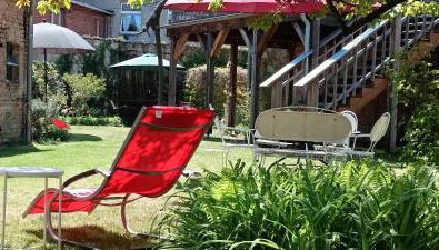 SchlossparkFerienwohnungen Rheinsberg mit Garten - Foto 4, Garden, sunbed