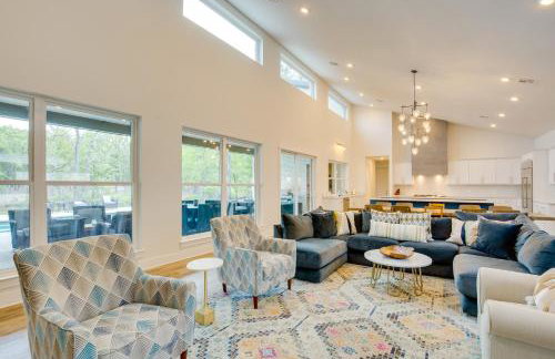 Relax Fireside! Waterfront Malakoff Home with Pool - Foto 5