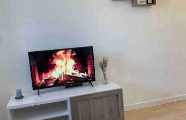 Studio neuf tout équipé - Calme - Proche centre ville - Parking gratuit - Foto 13