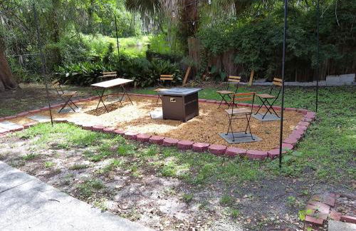 King Bed Creekfront Retreat in Jacksonville - Photo 54