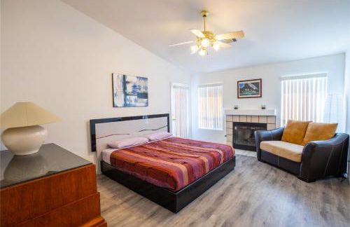 Luxury 1900 SQ FT House Huge 46 FT Pool & Hot SPA - Foto 13