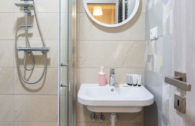 Modern and Cozy Studio Near City Center - Foto 6