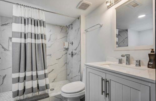 Oak Hills Estate Luxe Forest Escape Near USAFA - Foto 49