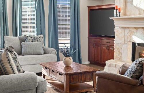 Spacious 4BR 3BA with Yard Mins to LakeLewisville - Foto 6