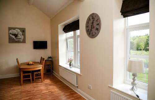 Beautiful cozy 3 bedroom 2 bathroom apartment - Foto 47