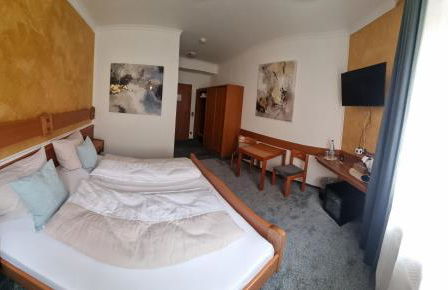 Doppelbett - Gästezimmer - 11min von Gießen 8,4km in Fernwald-Steinbach - Foto 9