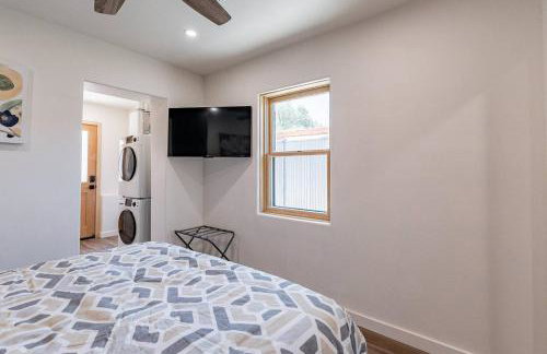 Downtown Bungalow -Duplex - EV Charger - Foto 67