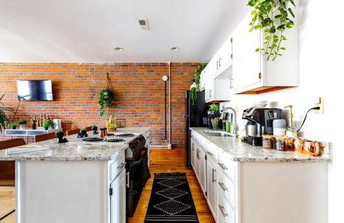 Jungle House Luxury Homes - Columbus Downtown Short North - Walk to Convention Center & Nationwide Arena - Sleeps up to 10 - Free Parking - Over 5,800 Five Stars - Foto 22