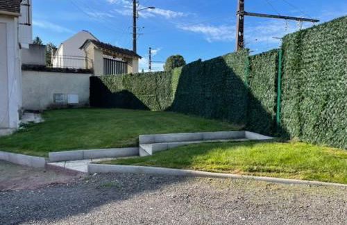 MAISON VENEUX LES SABLONS-FONTAINEBLEAU-MORET SUR LOING - Foto 16