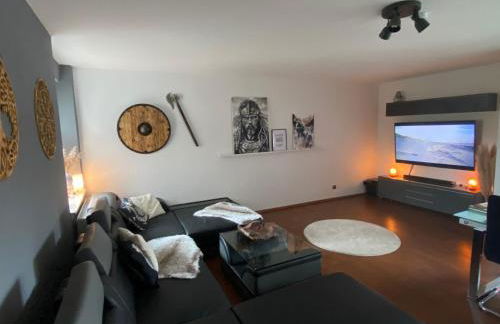 WIKINGERBUDE by Nordmann's Hus - mit großem Balkon, Garage & XXL- Sofa für bis zu 4 Personen - Foto 2