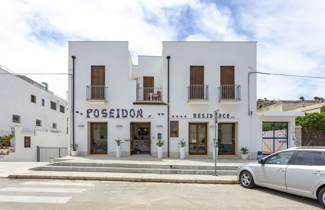 Poseidon Residence - Photo 29