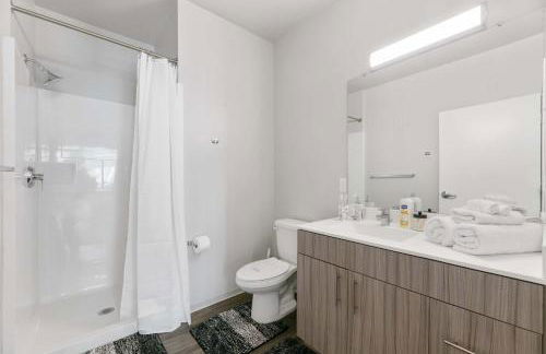 Spacious and Modern With Premium Amenities Near U of M - Foto 22