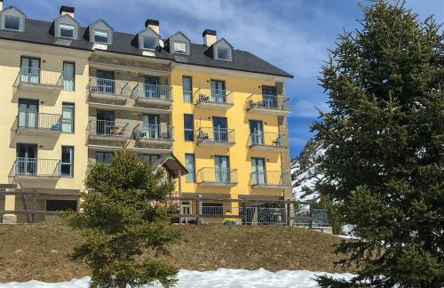 Apartamentos LÓRIEN Candanchú - Photo 18