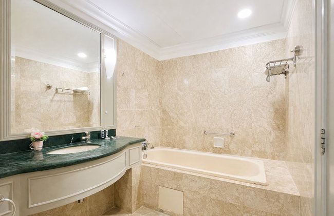 Luxy Service Suites At Times Square - Photo 56