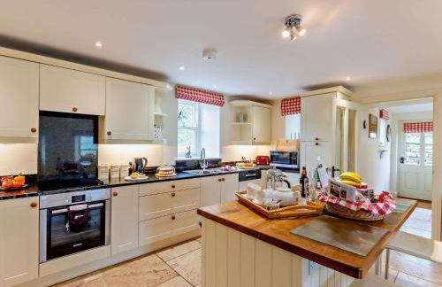 4 Bed in Low Row G0083 - Foto 5