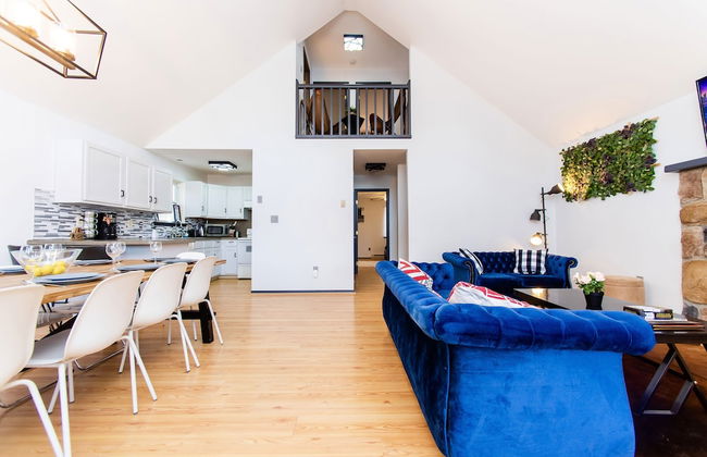 4 BD Stylish Cottage W Private Pool & hot-tub by RedAwning - Foto 34