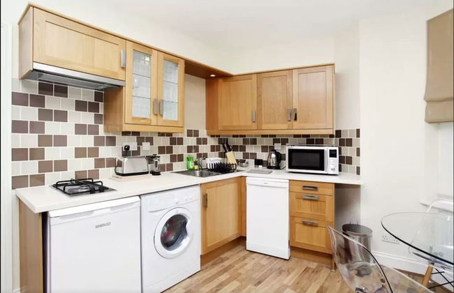 SHQ Apartments - Photo 58