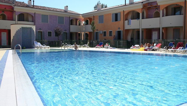 Modern Apartment With Swimming Pool - Foto 2, Immagine principale