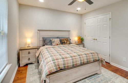 3 Mi to Oglethorpe Mall Home with Fenced Yard! - Foto 14