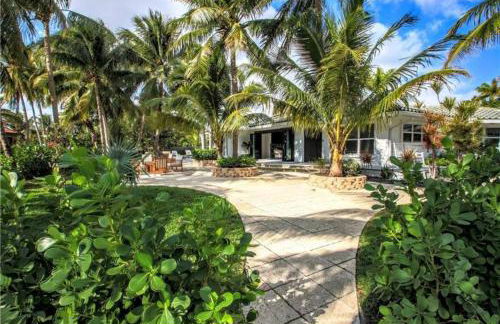 SWAYING PALM BEACH HOUSE Walk to Beach , Marina, Port, las Olas - Foto 5