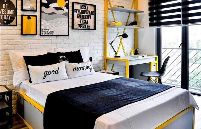 Ava Lounge - Photo 1