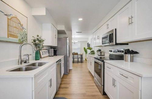 Spacious home With Heated Pool 3 miles from IMG! - Foto 45