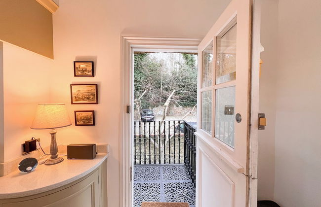 Historic 3-Bedroom Home in the Heart of Greenwich - Foto 23