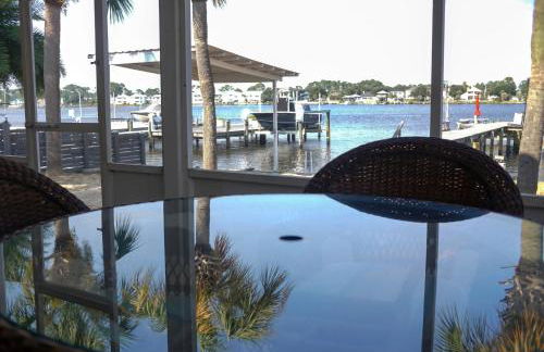 Lagoon Landing Waterfront Home - Foto 23