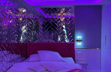 Apartament "Love Heaven" Jacuzzi SPA z dużą wanną z hydromasażem dla Dwojga - Foto 9