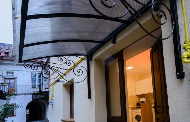 Piata Sfatului Studio - Photo 17