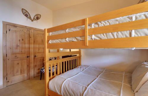 Walk to Copper Mountain Lifts Mtn-View Condo - Foto 17