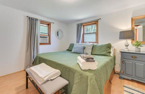 Hike, Ski and Ice Fish! Cozy Bungalow in Cedar - Foto 12