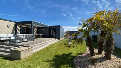 Cottage moderne en bord de mer - Photo 1, sunbed, Garden view