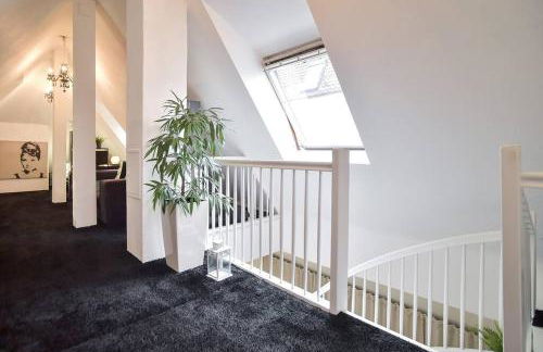 Zweistöckiger Traum über den Dächern STUTTGARTS - Foto 9