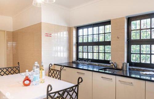 Villa Mosca - 4 Bedrooms & BBQ, Santa Cruz - Foto 35