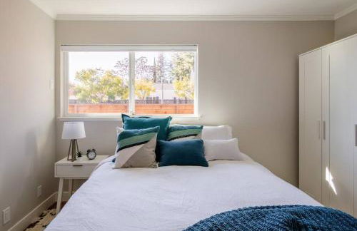 Sunny House with Hot tub near Stanford - Foto 29