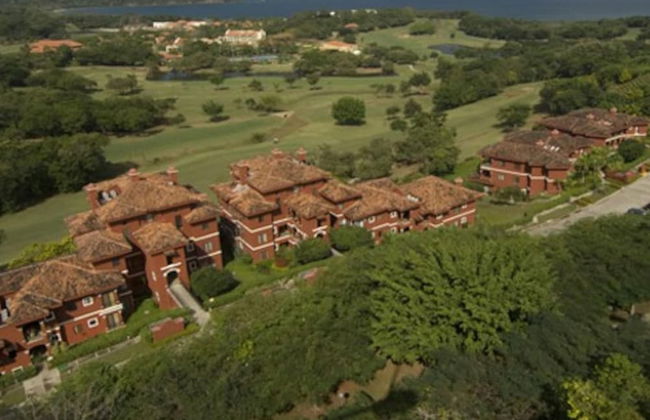 Recently Renovated Luxury Condo with Resort-Style Beach Club Access and Ocean Views - Photo 39