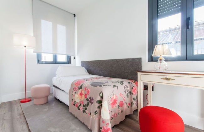 Sevilla Alquila Amplios Apartamentos Duplex en San Bernardo - Foto 4