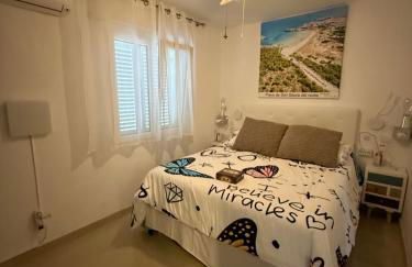 FLAT Surrounded by Nature WIFI & Pool & beach Nearby - Foto 18