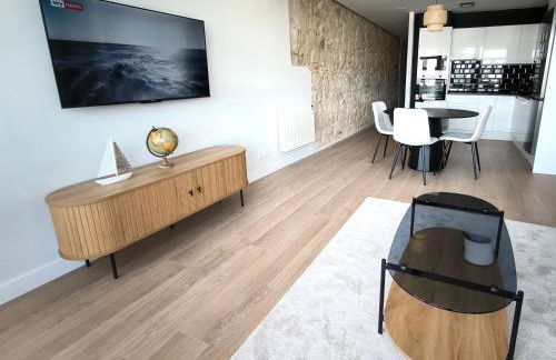 Muros sobre el puerto - Photo 6