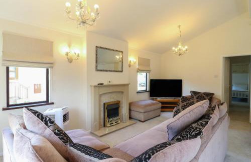 27 Brocklehurst - Photo 6