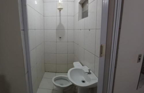 Casa grande e bem localizada - Foto 2