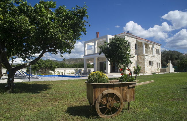 Stunning new Beach Front Villa,1st Line to the Beach, Large Pool, Wonderful Area - Foto 74