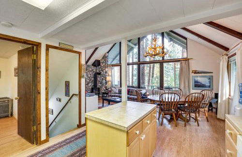 Hillside Hideaway Warm and Cozy Terrace Lakes Cabin - Foto 10