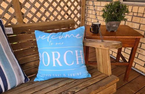 Peaceful Stay Near Biloxi Coast | 3 beds, 1 bath - Foto 5