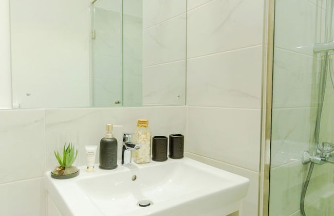 Accra Luxury Apartments at The Lennox - Photo 77