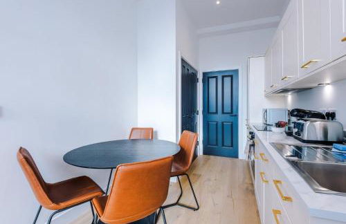 Stylish 1-Bedroom Getaway in Sale - Photo 16